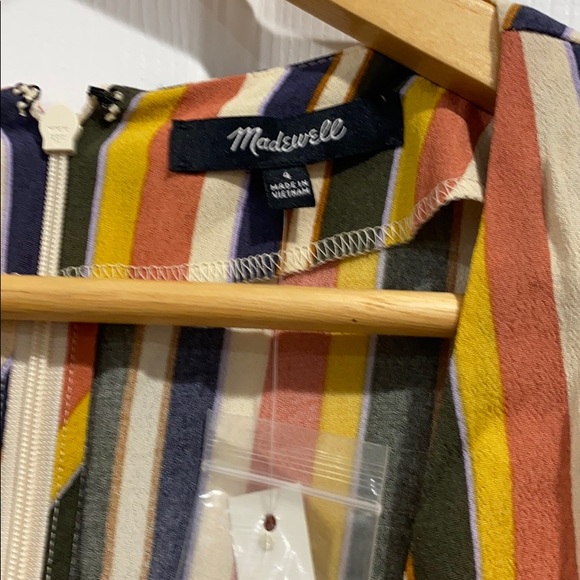 NEW • Madewell • V Neck Button Front Jumpsuit 4 - Picture 7 of 7